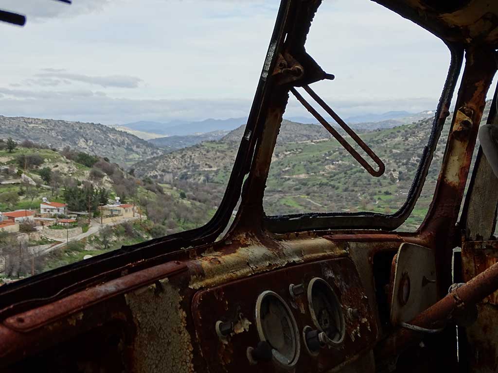 cyprus_buses_19_better_days