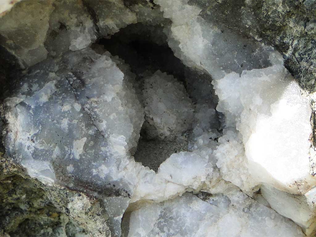 fossilised_rocks_04_Kouklia-2-close-up-round---crystal