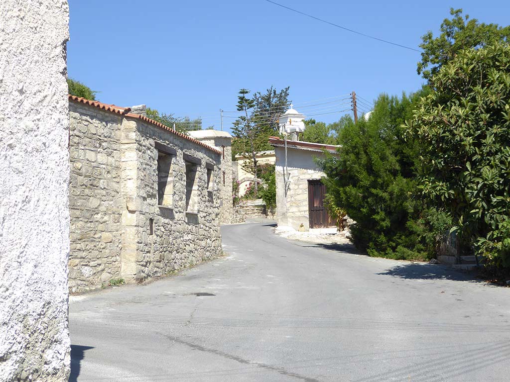 letymbou_10_typical_street