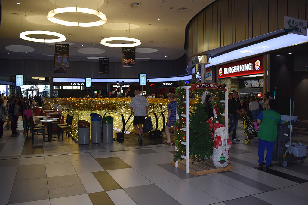 Mall-christmas-2018 19 mall-christmas-2018_19