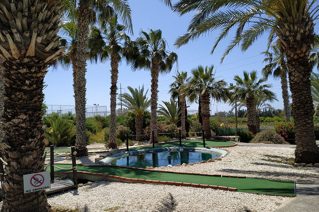 Mini-golf 09 mini-golf_09
