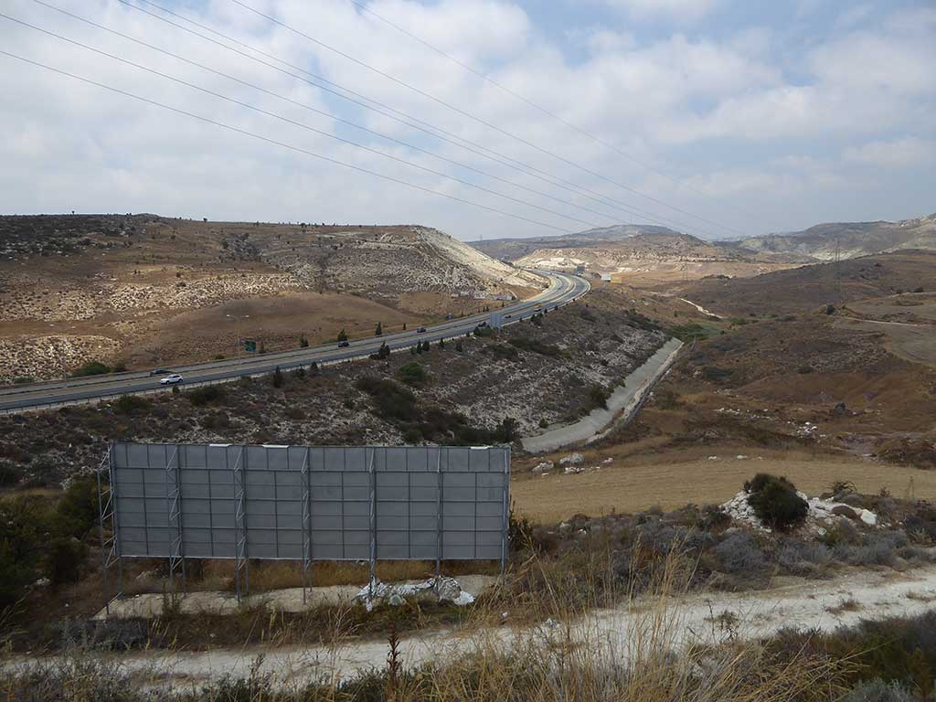 motorway_shrine_01_konia_industrial_area