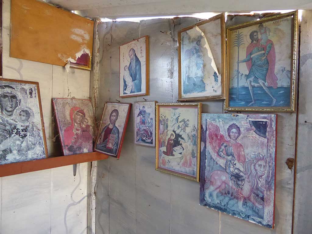 motorway_shrine_11_final_wall