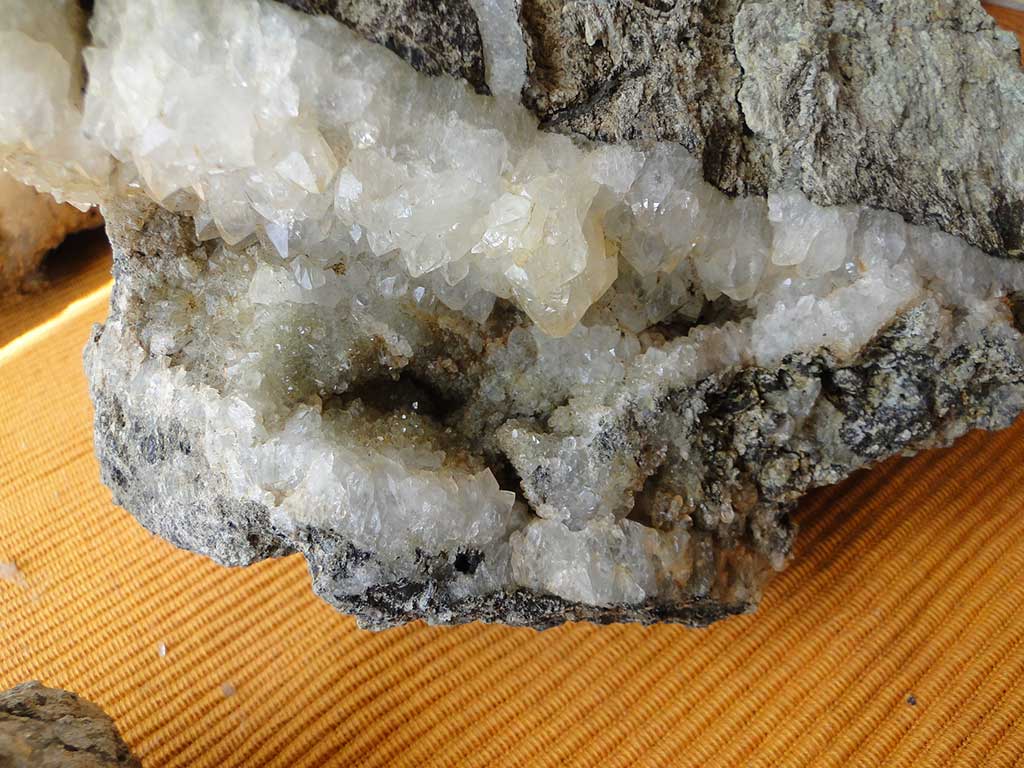 12 Paphos Minerals Crystals 12_paphos_minerals_crystals