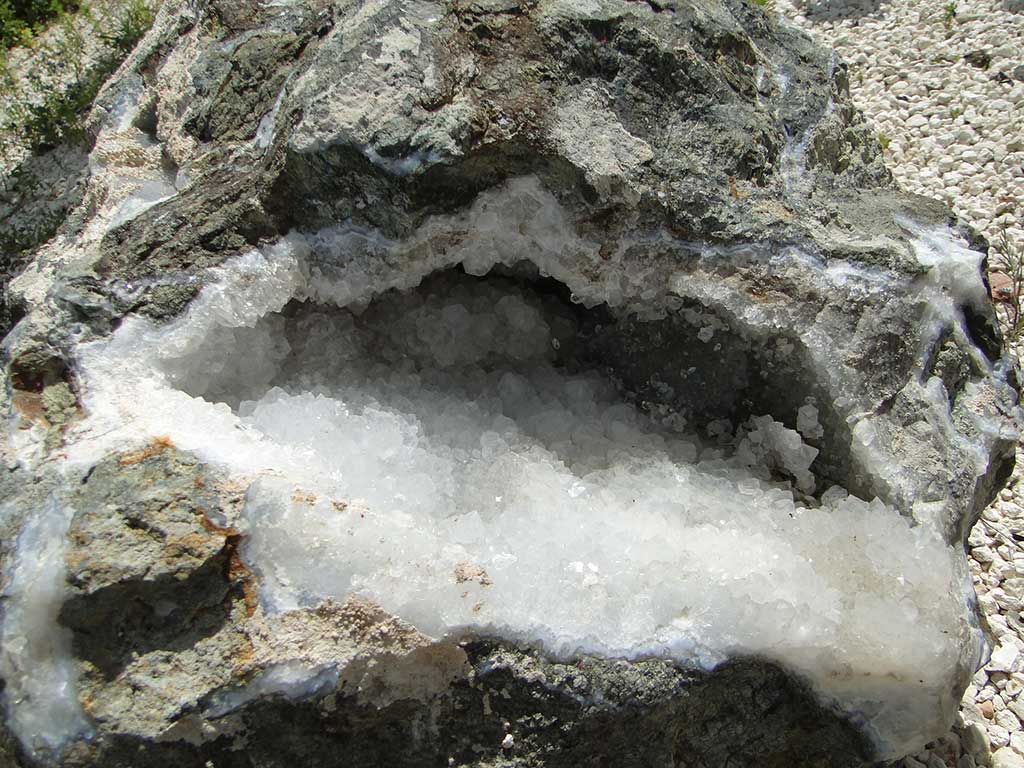17 Paphos Minerals Crystals 17_paphos_minerals_crystals