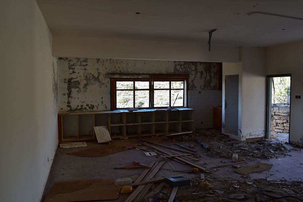 Return-to-the-abandoned-ranch 22 return-to-the-abandoned-ranch_22