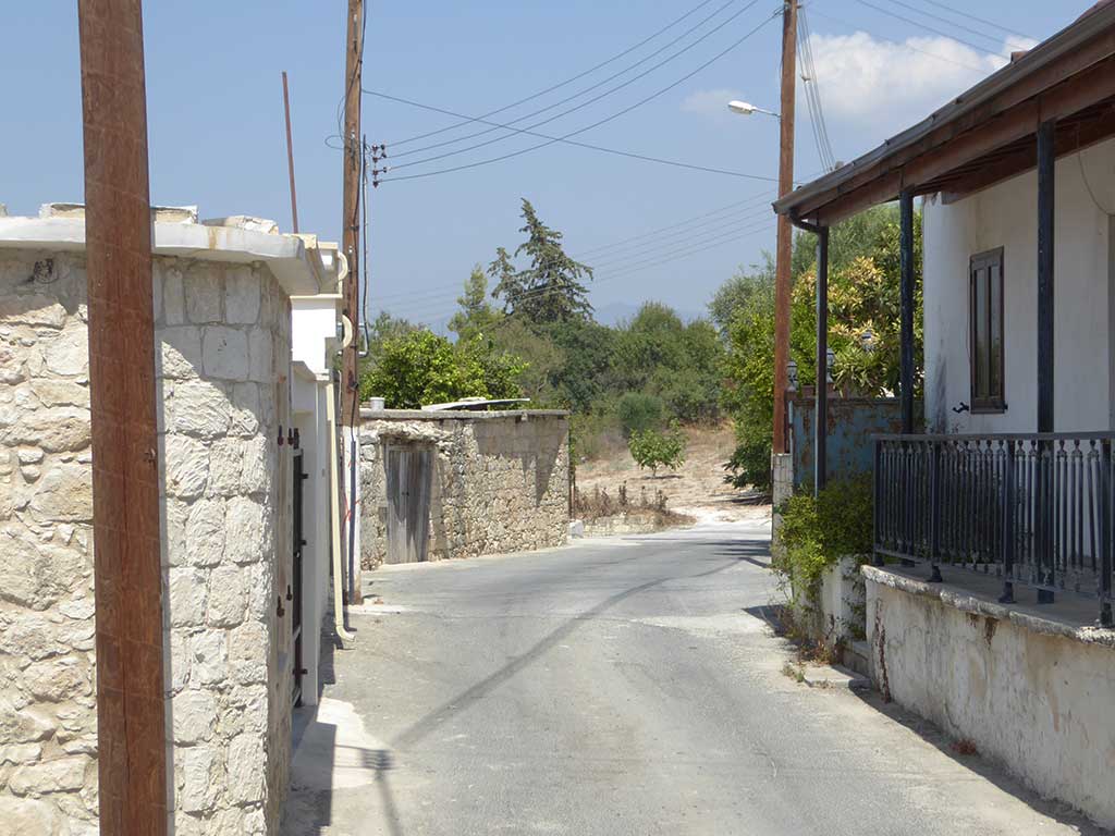 Simou 06 Typical Road simou_06_typical_road