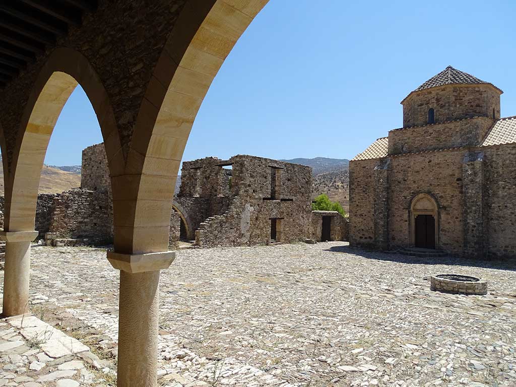 Sinti Monastery 17 077 sinti_monastery_17_077