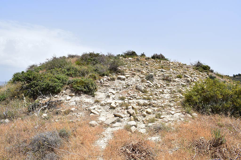 souskiou_cemetery_19