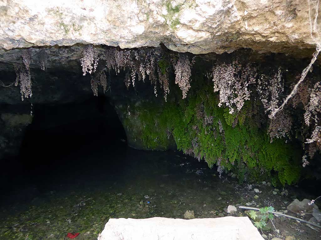 02_underwater_cave