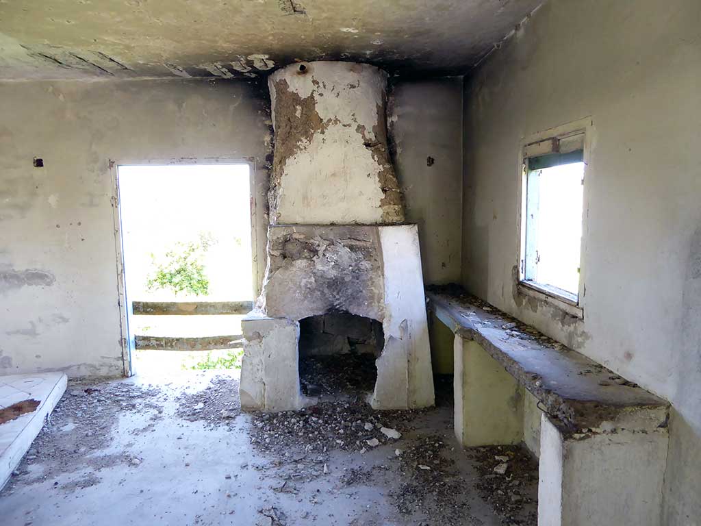 11_another_fireplace