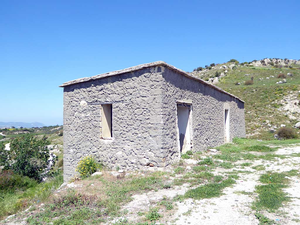 14_mosque_hall