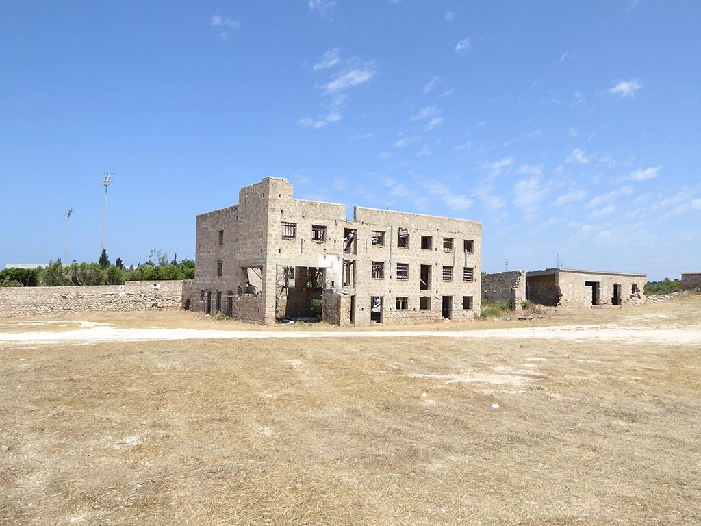 yerokipia_farm_02_main_building