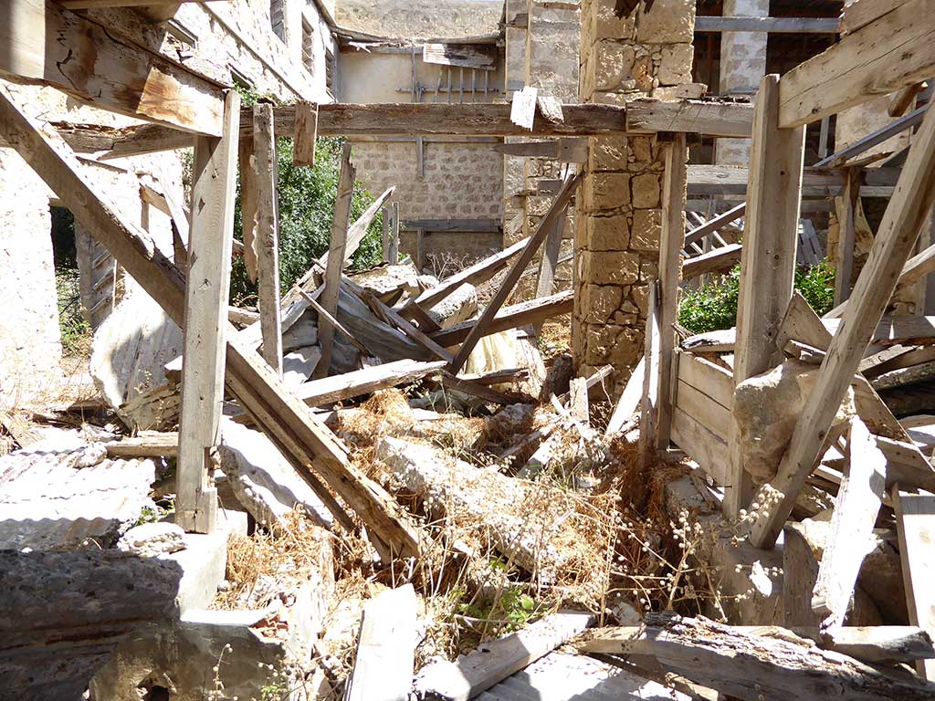 Yerokipia Farm 05 Internal yerokipia_farm_05_internal