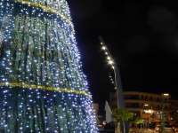 Kennedy Square Christmas Tree 2017 02