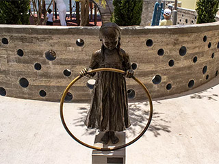 Bulgarian woman arrested in connection with bronze statue’s theft in Paphos