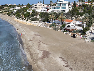 Coral Bay Beach in March