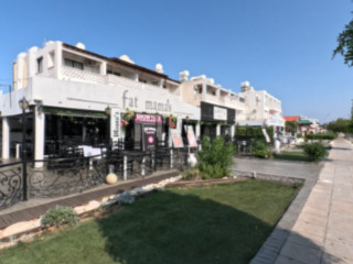 Walk From Kings Avenue Mall To Tomb Of The Kings